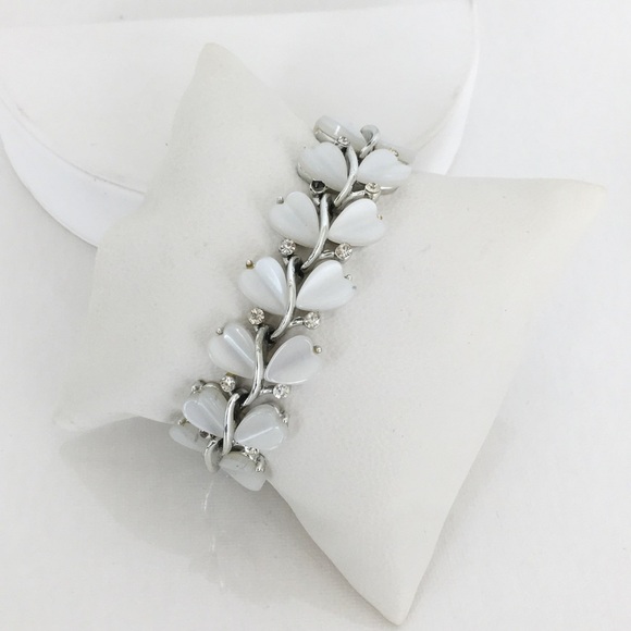 Vintage 1960 Signed Lisner Bracelet White Hearts Rhinestones Silver Tone Metal - Picture 1 of 14